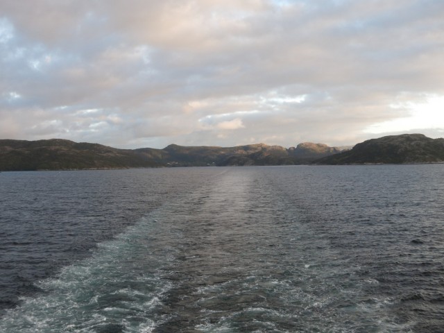 Hurtigruten_2015-06-19_22-26-1